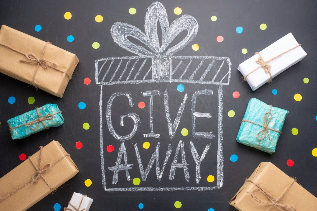 9 Easy Lead Magnet Ideas to Grow Your Email List Fast 4 lead magnet ideas giveaways