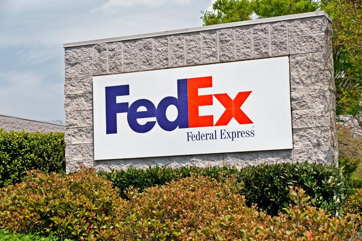Top 10 Tips for Designing Stunning Brand Logos 5 FedEx Brand Logos