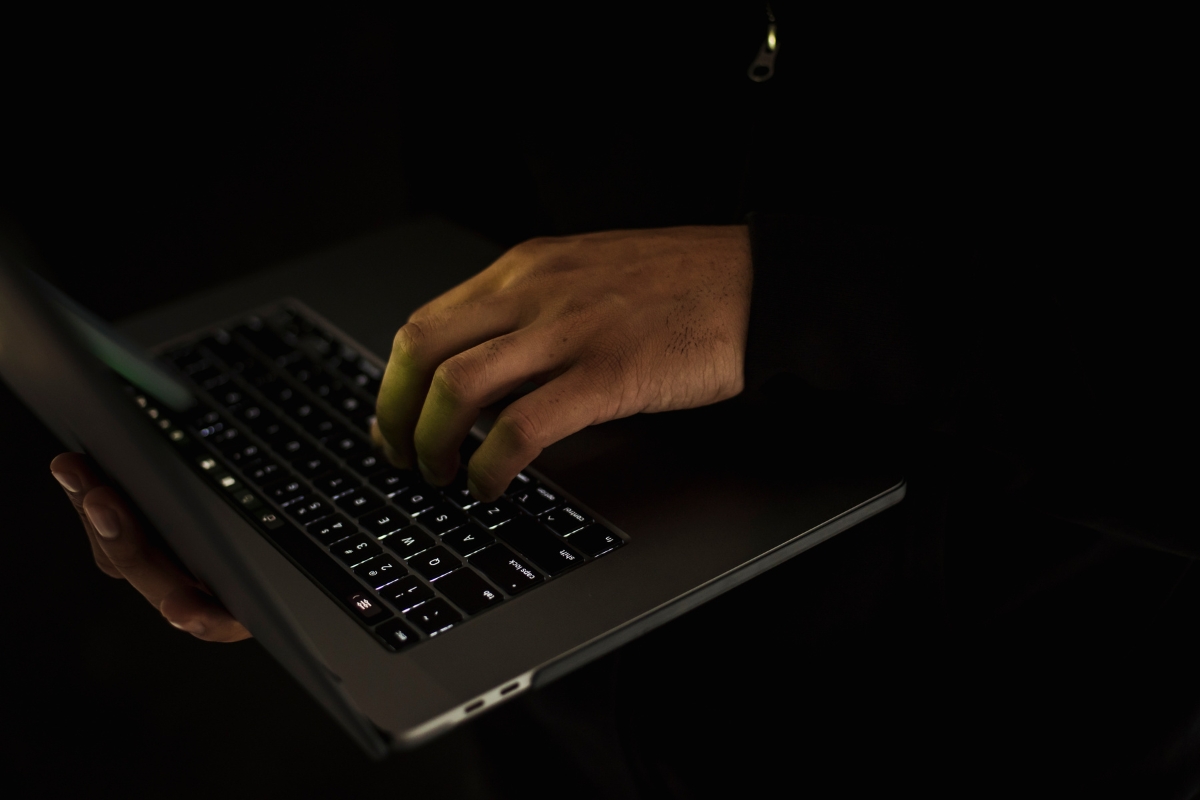 Dark Mode: Why Websites are Switching and How to Implement It 6 dark mode 2