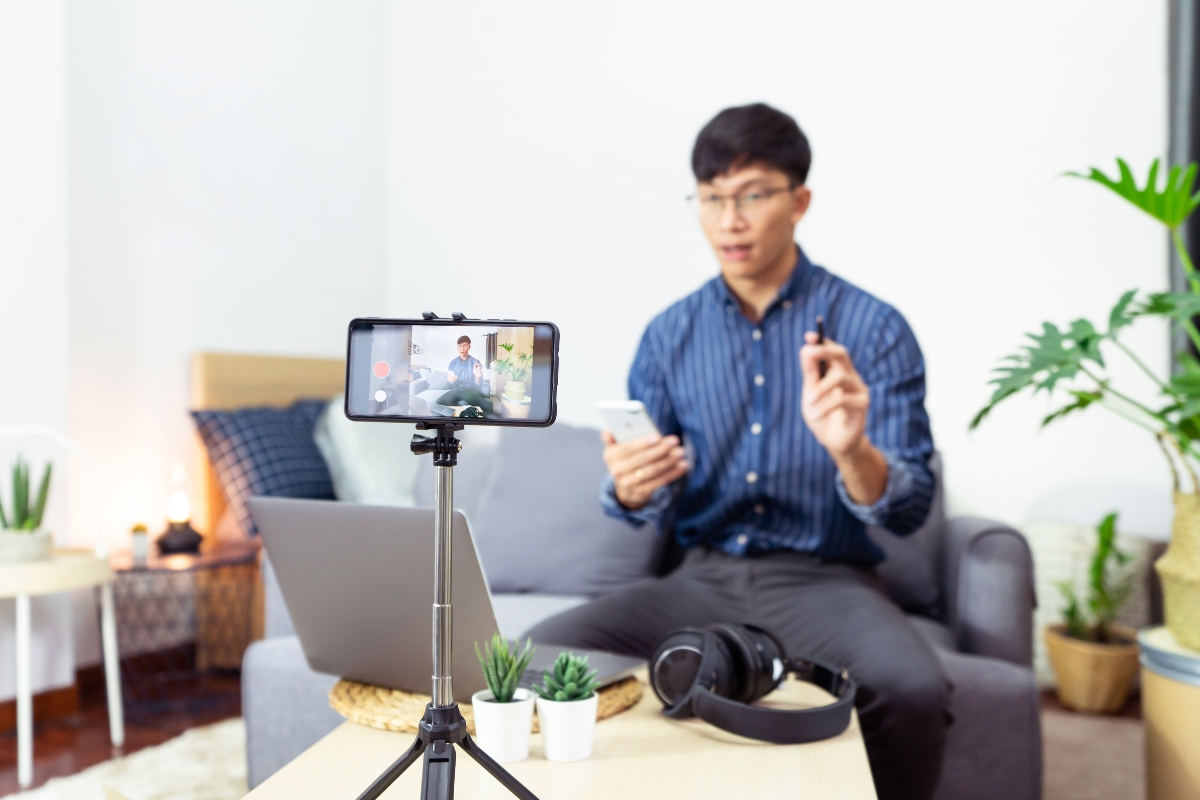 Influencer Marketing Ethics: Navigating Brand Collaborations 5 influencer marketing 4