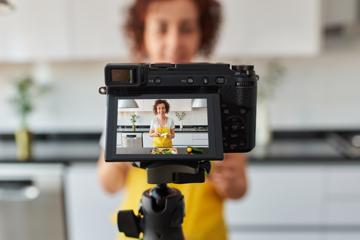 Influencer Marketing Ethics: Navigating Brand Collaborations 8 influencer marketing 7