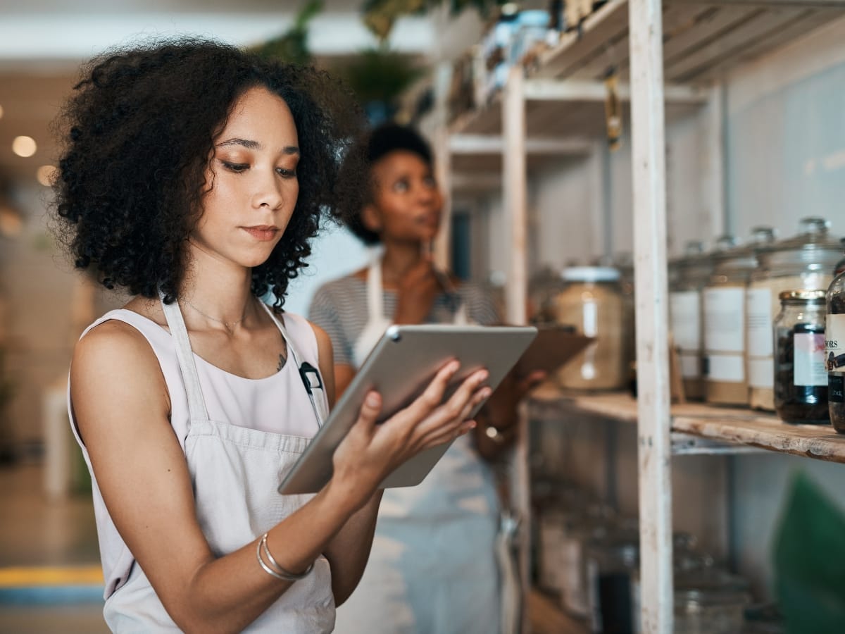 Geo-Fencing: Targeted Marketing for Specific Locations 8 targeted marketing 7